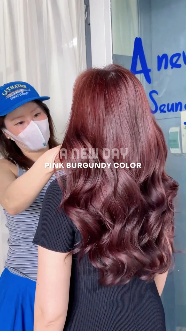 Instagram post from anewday.hairsalon. This post is in position 0.
