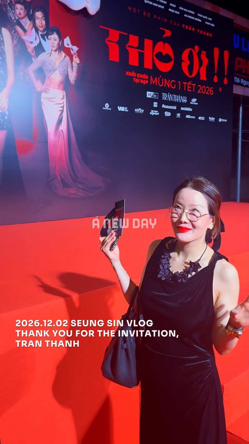 Instagram post from anewday.hairsalon. This post is in position 1.